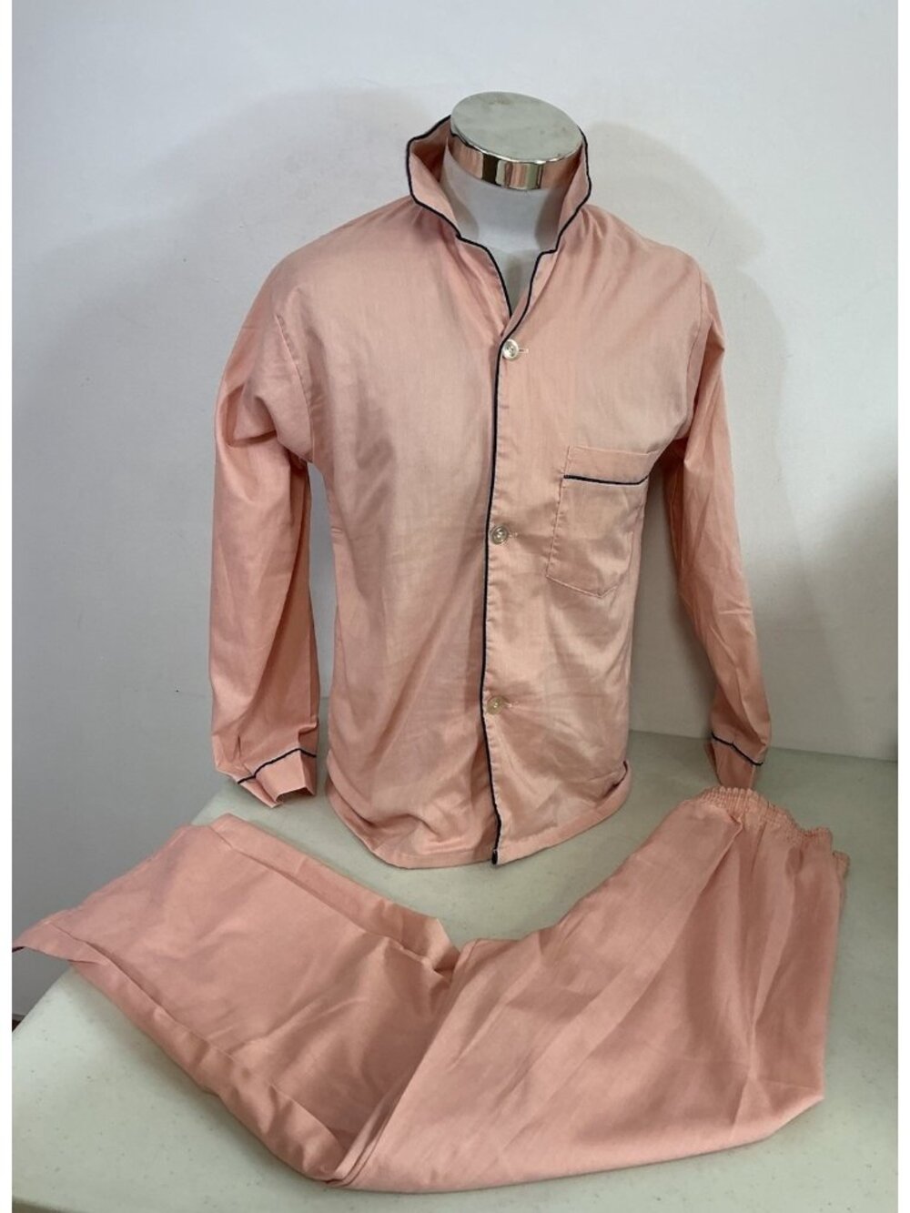 Vintage 70’s Pink Pajamas Set Made USA Men’s Small